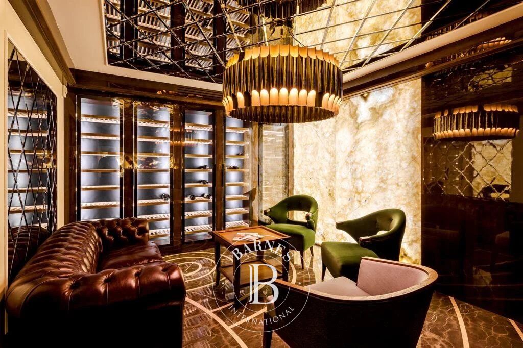 Exclusive Luxury Villa in Budapest's XII District - picture 2