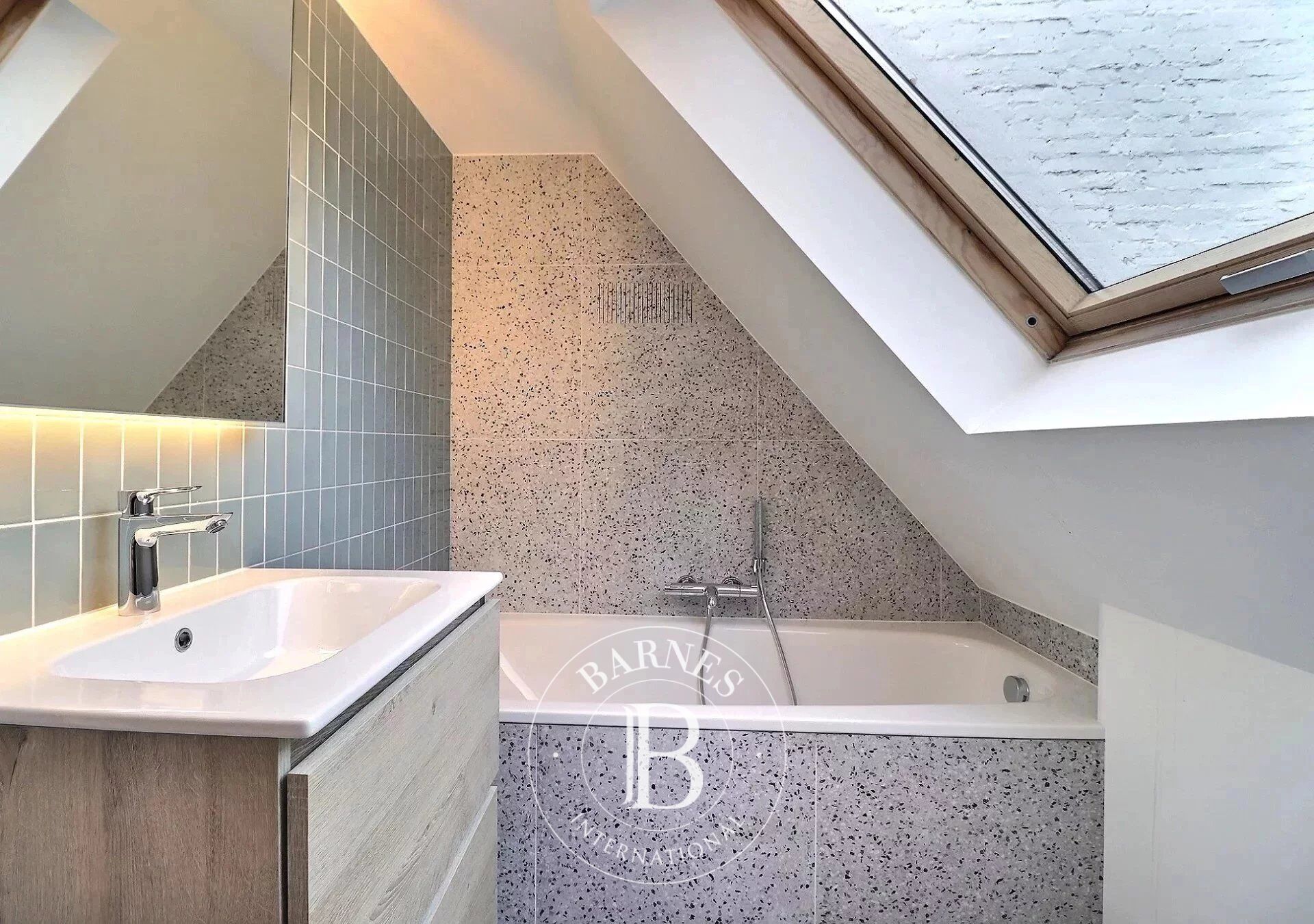 Haus to rent WoluweSaintPierre 4 350€