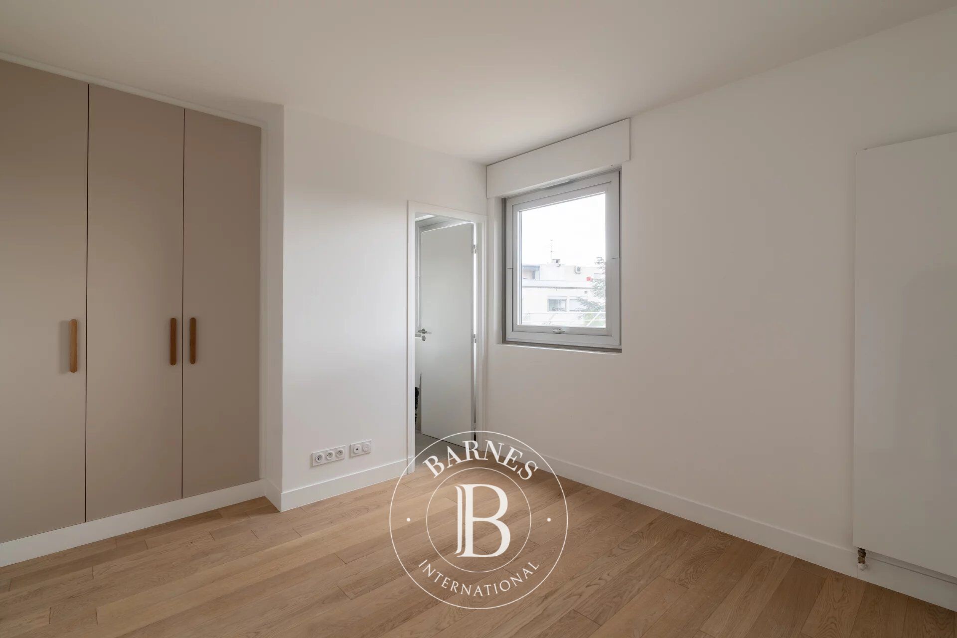 For Sale, Apartment Neuilly-sur-Seine - picture 10