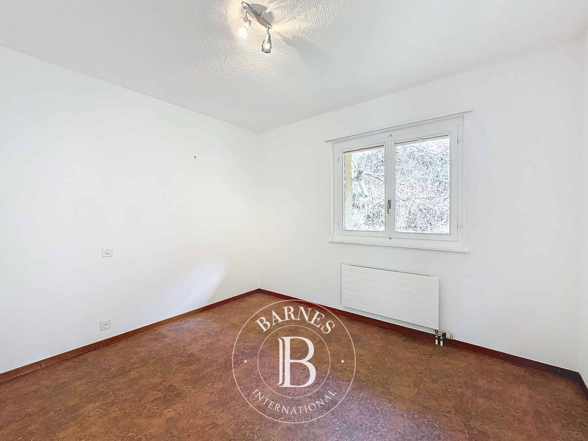 Daire Montreux - picture 15