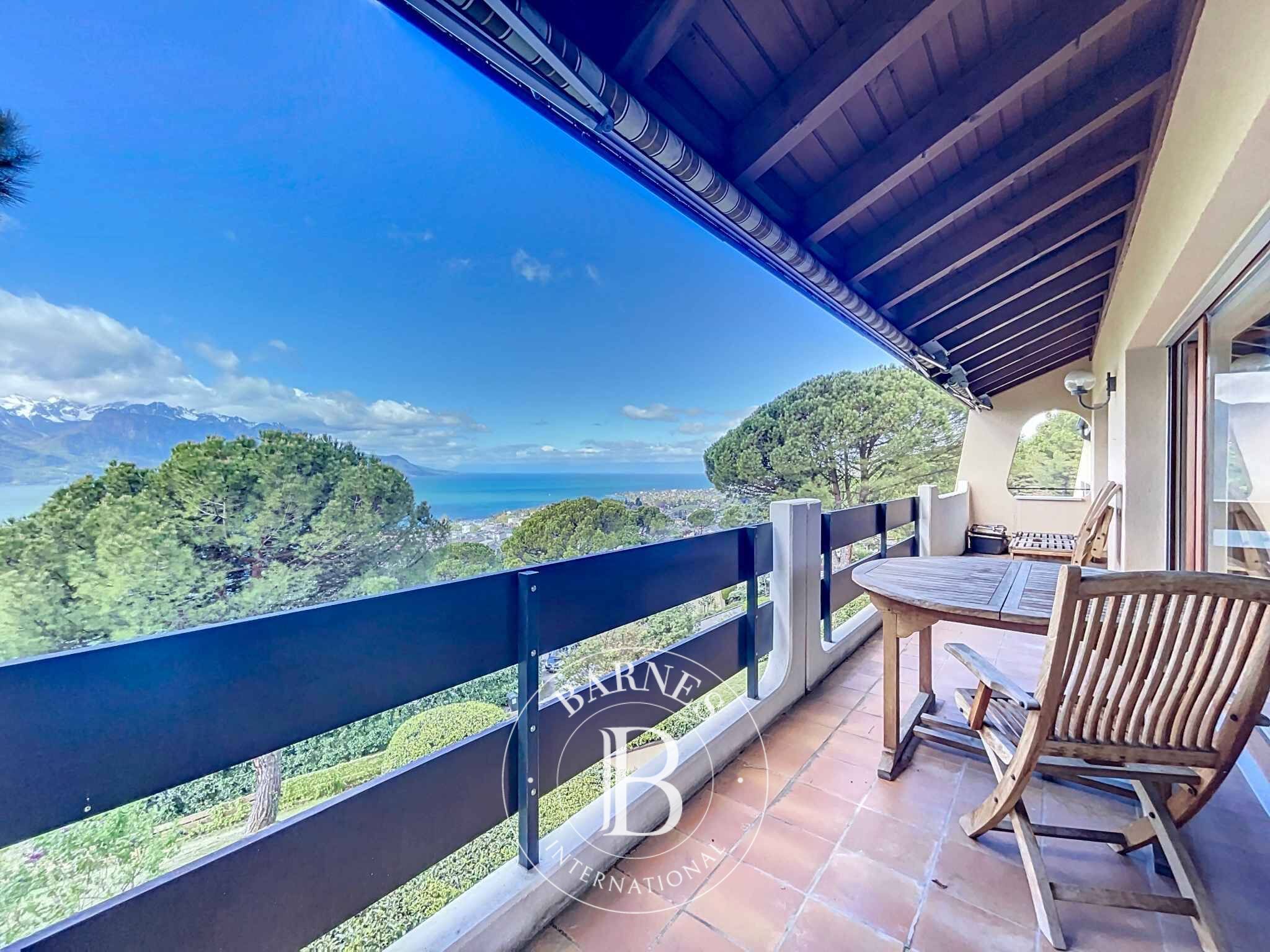 Daire Montreux - picture 10