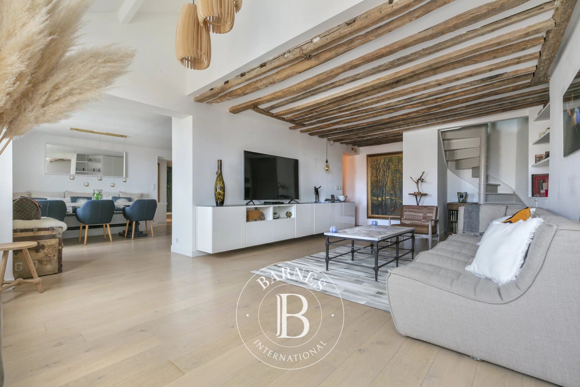 Saint Germain-en-Laye - Luxe - Ultra centre - 5' RER A - 93 m² au sol - 2 chambres - picture 1