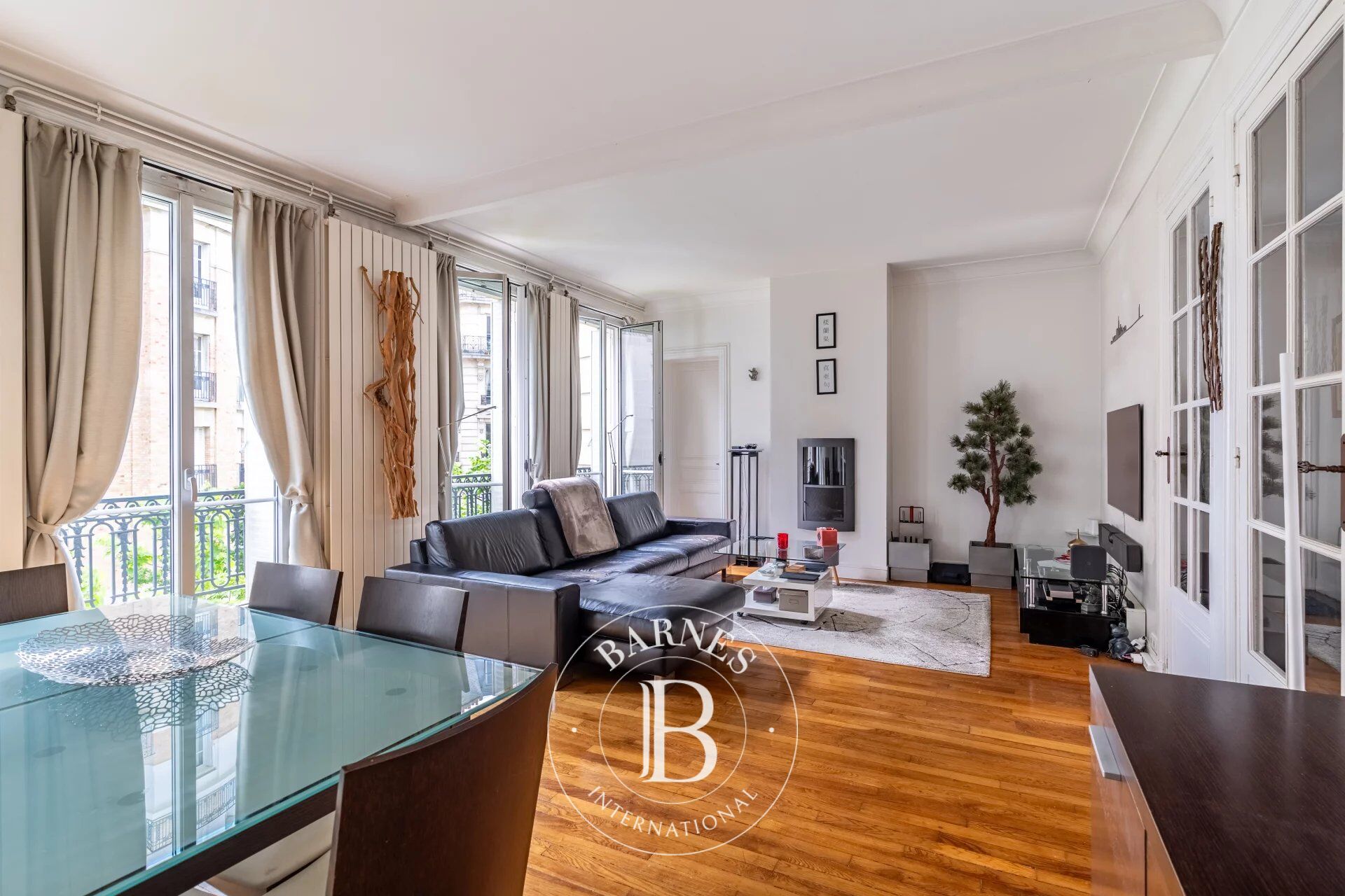 Paris 16ème - Michel Ange - Etage élevé - 4 Chambres - picture 1