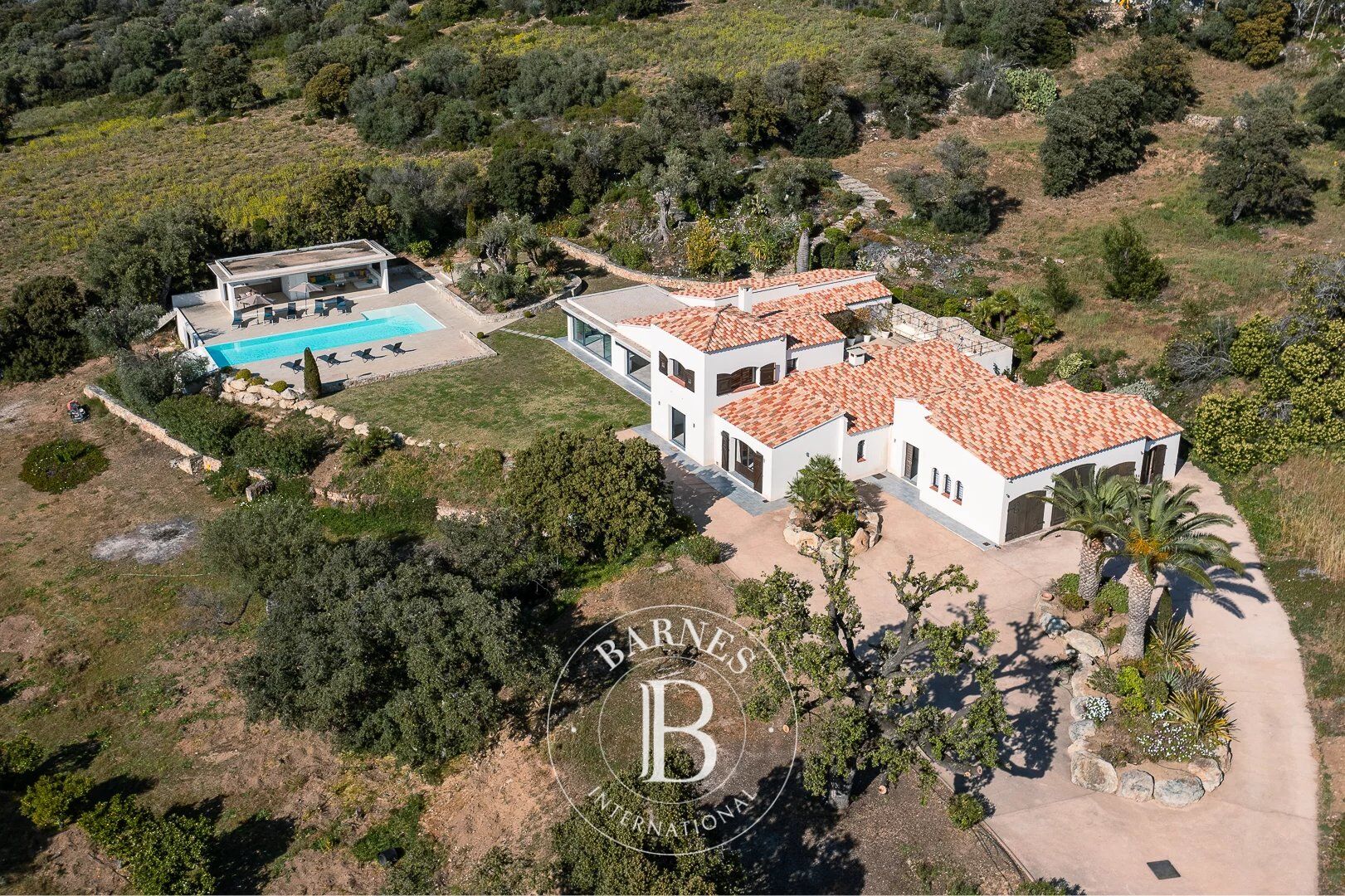 Lumio, 6 bedroom villa, panoramic sea view, infinity pool, near beach - picture 3