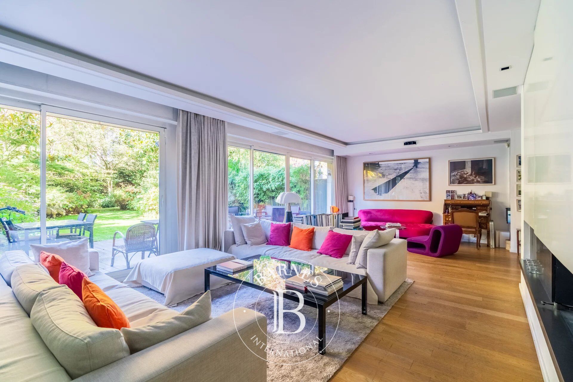 Neuilly Sainte Foy - Rez de jardin en duplex- 4 chambres - picture 2