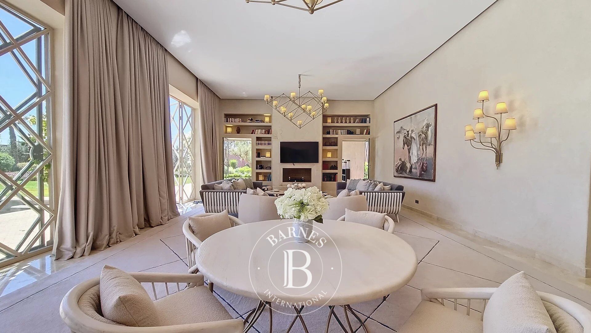 Exceptional Villa for Sale - picture 2