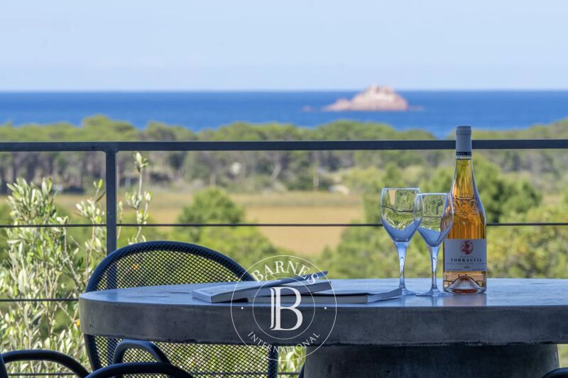 For Sale Villa | Sainte-Lucie-de-Porto-Vecchio - picture 2