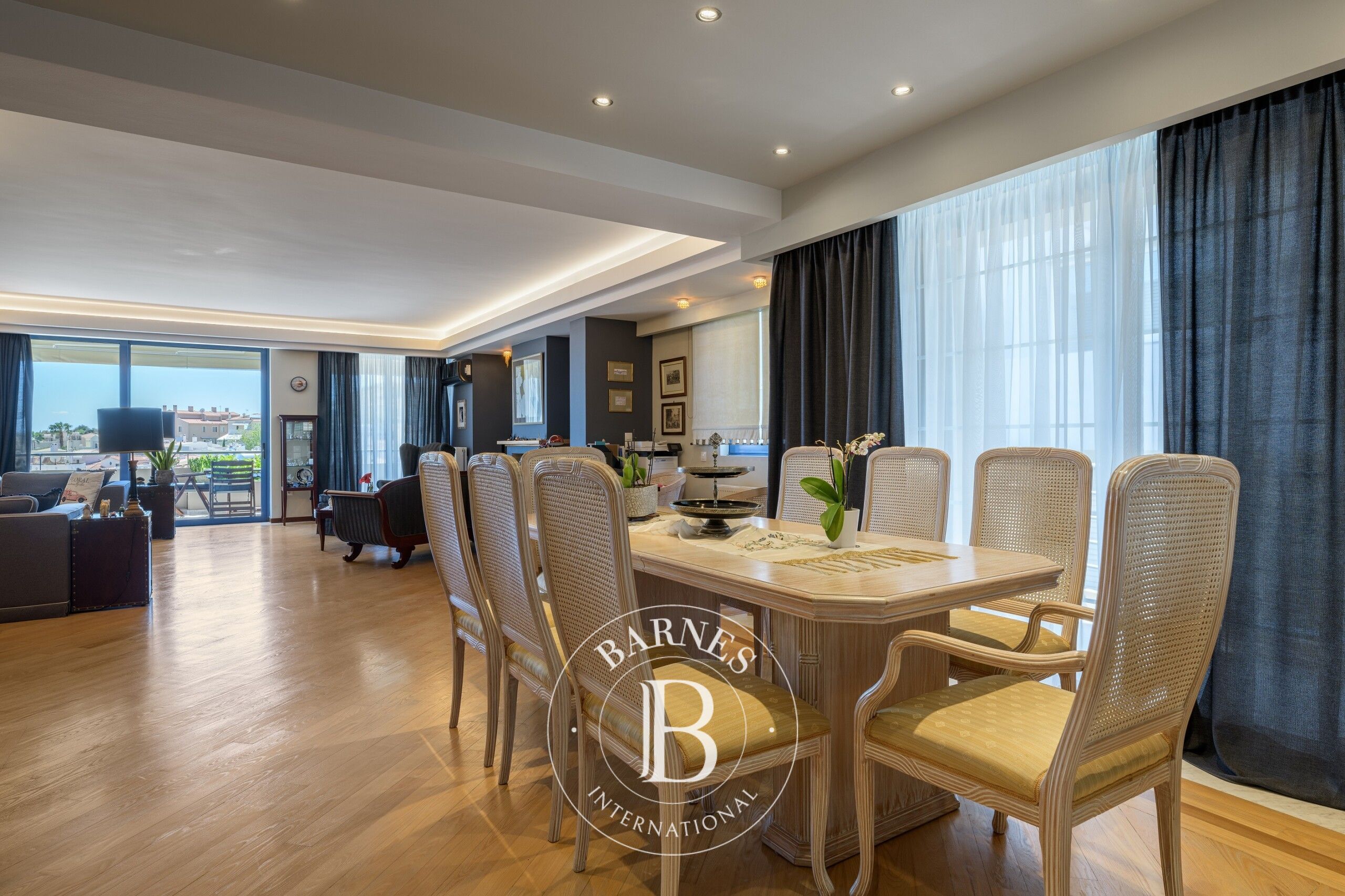 Ev Alimos - picture 4