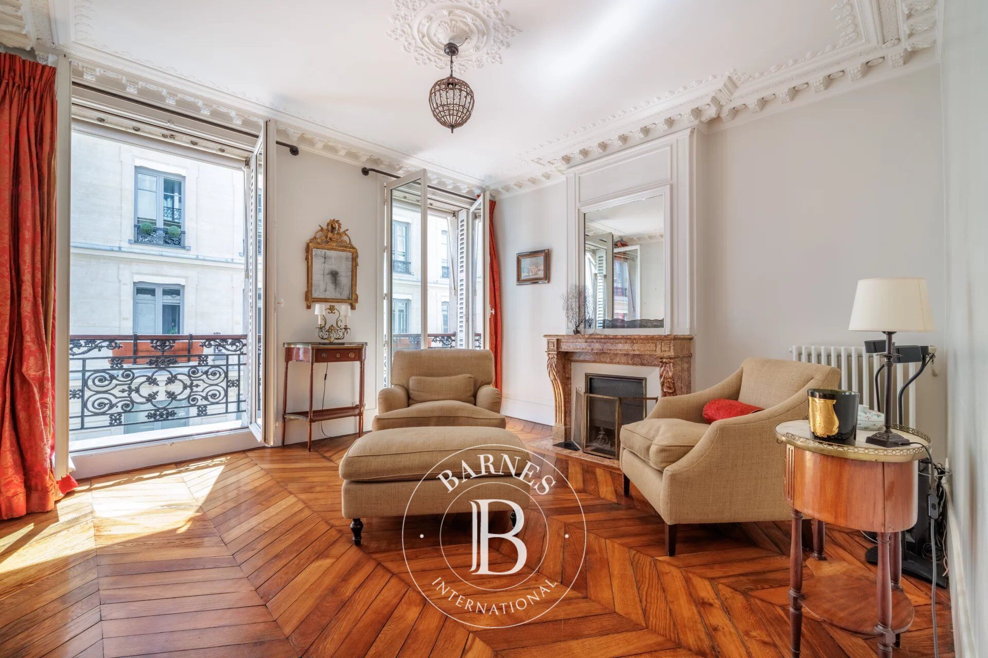 Apartment for sale - Paris 4 - Marais - Saint Paul - 2 bedrooms - picture 2