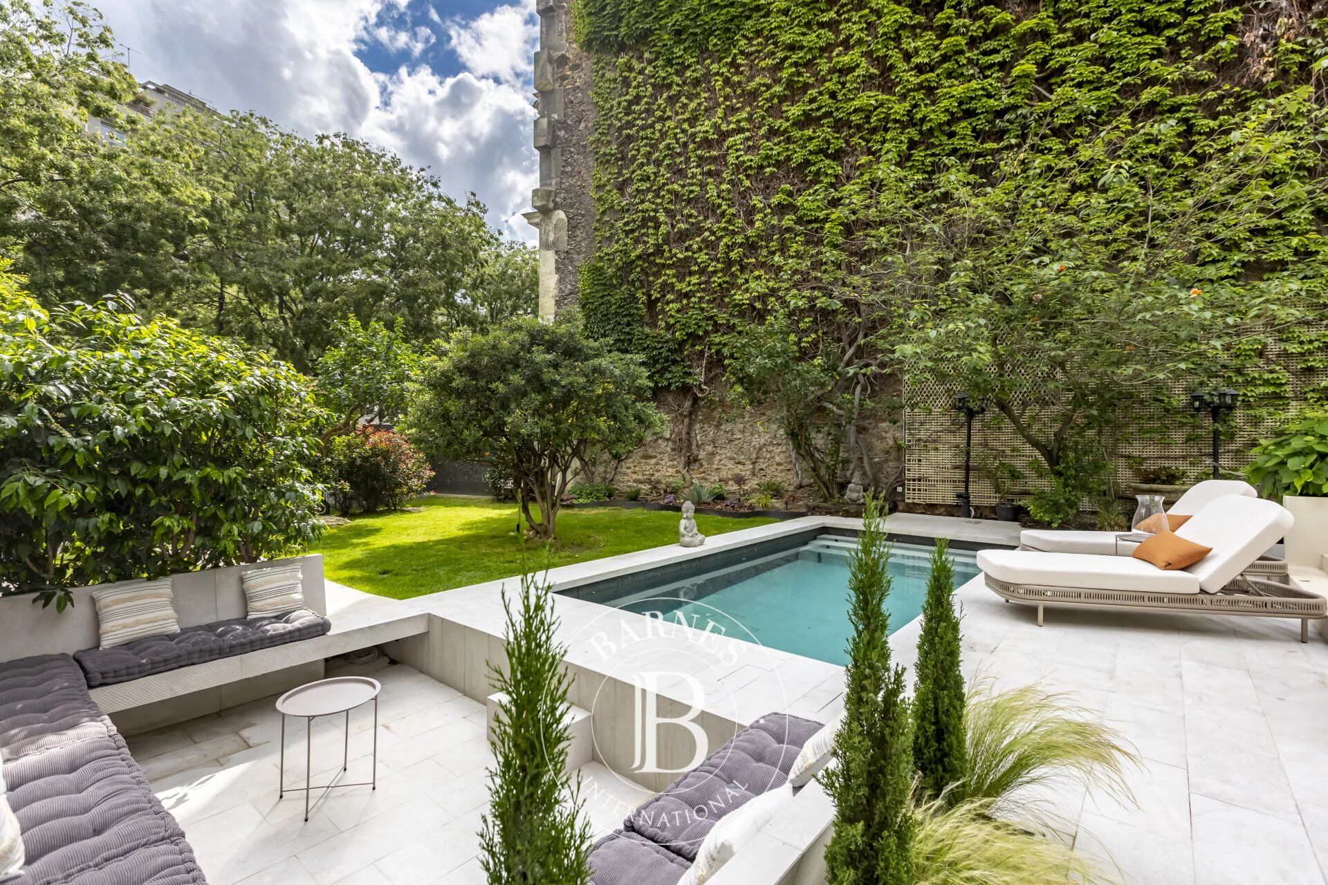 PARIS 12 - HÔTEL PARTICULIER - 6 CHAMBRES - picture 3