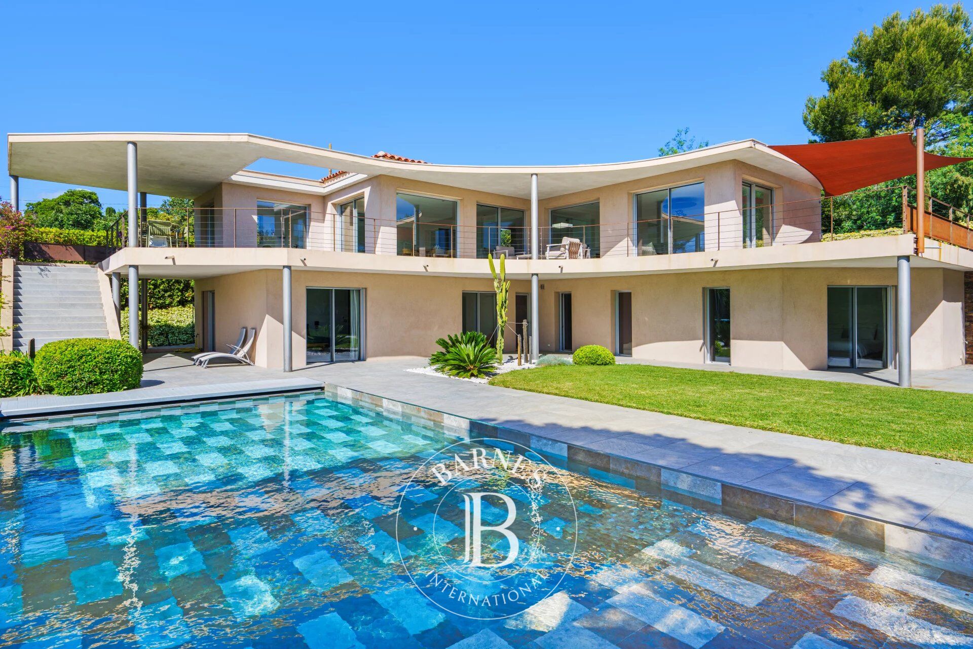 LOCATION SAISONNIÈRE - GOLFE DE SAINT-TROPEZ/GRIMAUD - 4 CHAMBRES - picture 1