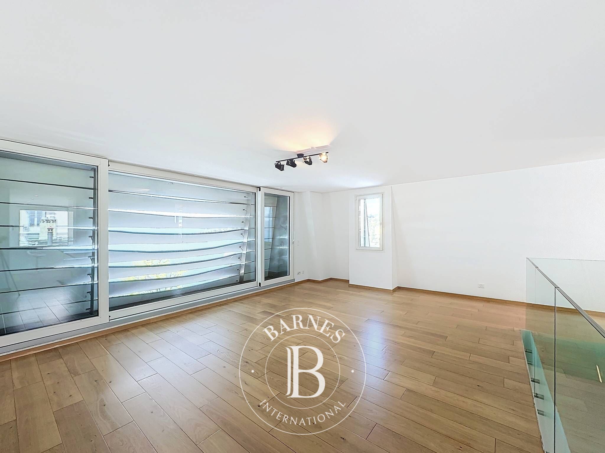 Penthouse Montreux - picture 10