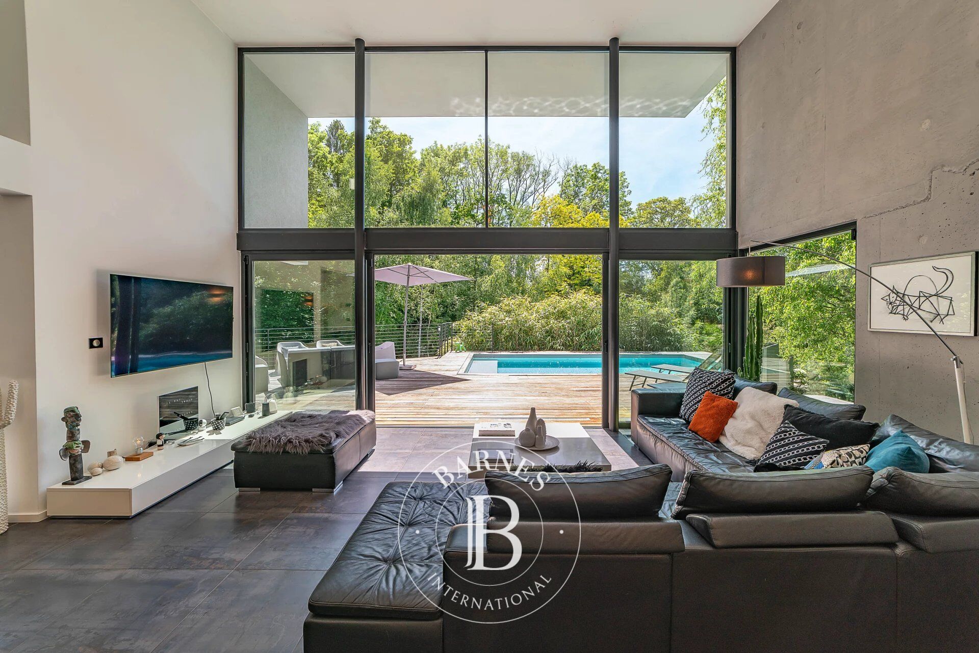Thonon-les-Bains - Maison d'architecte de 219 m² - Terrain de 2 080 m² - Piscine - 4 chambres - picture 3