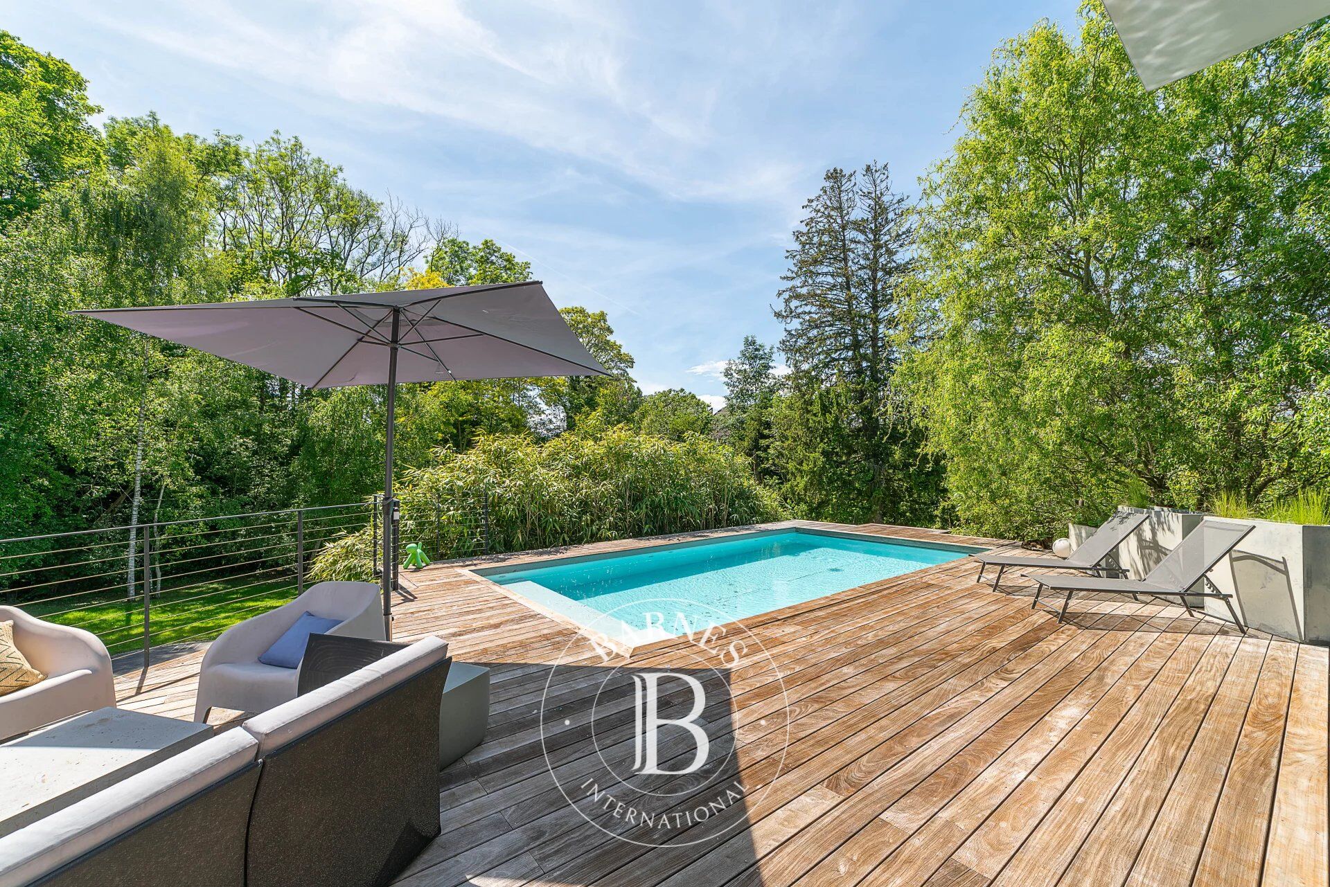 Thonon-les-Bains - Maison d'architecte de 219 m² - Terrain de 2 080 m² - Piscine - 4 chambres - picture 2