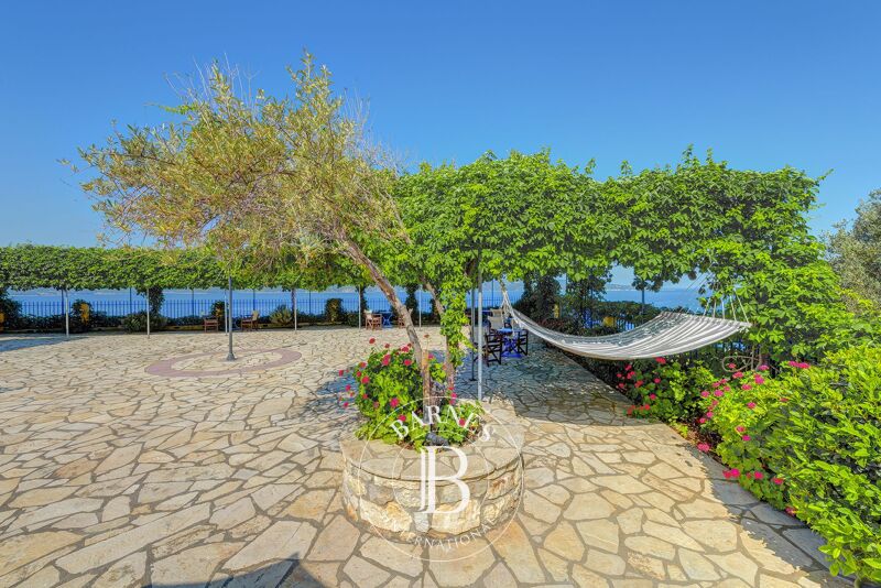 For Sale Apartment | Ithaca - picture 3