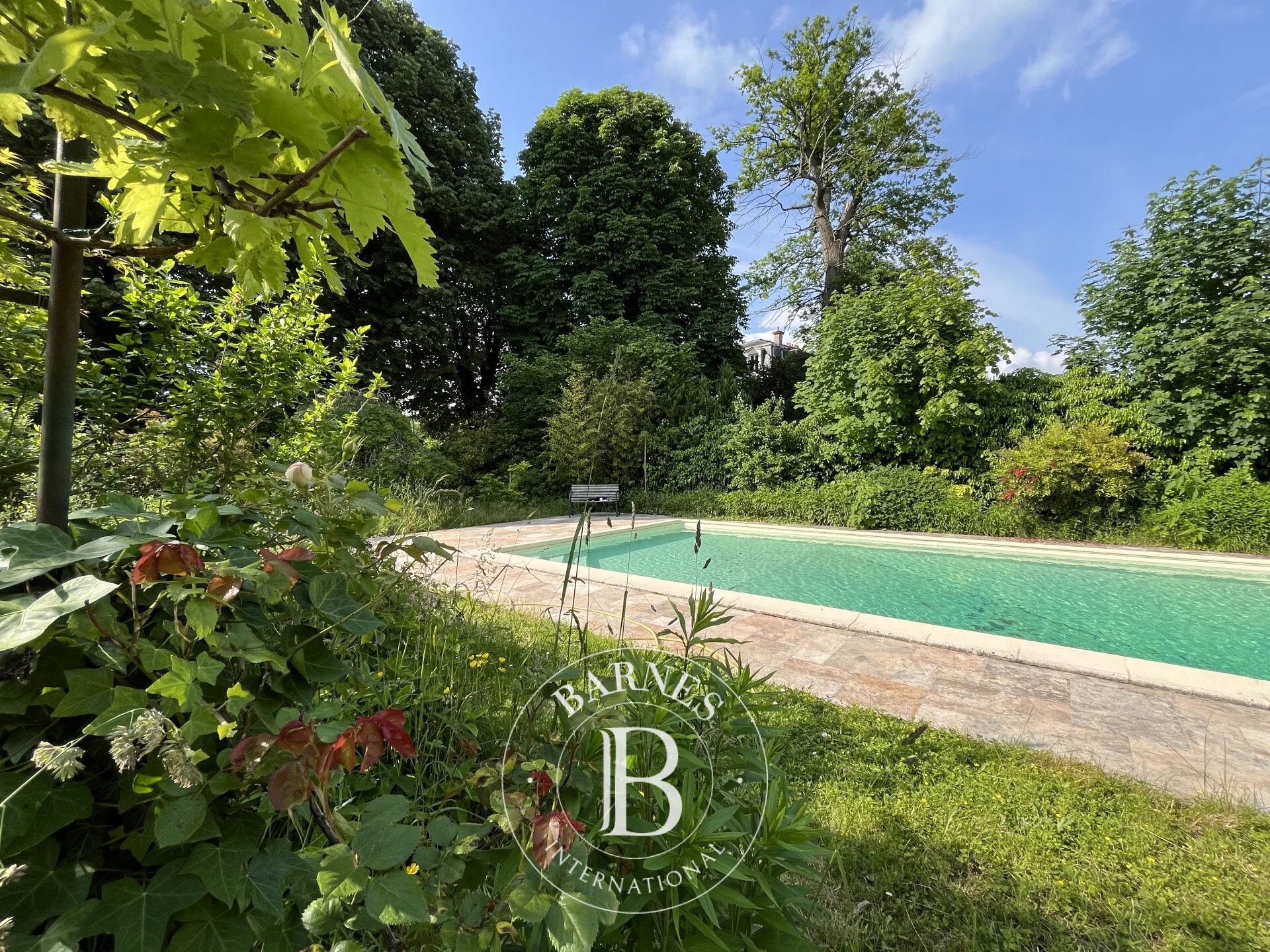Fontainebleau - Maison de village - Emplacement recherché - picture 3