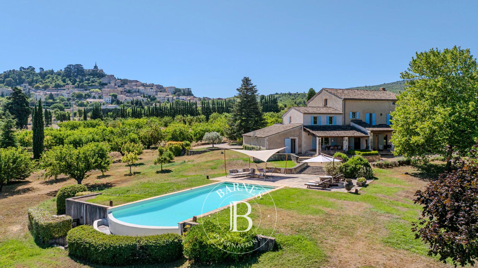 Masía Bonnieux - picture 3