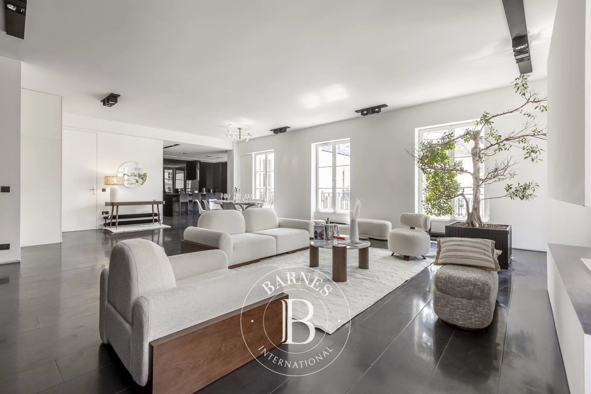 PARIS 02 - APPARTEMENT - 3 CHAMBRES - picture 3