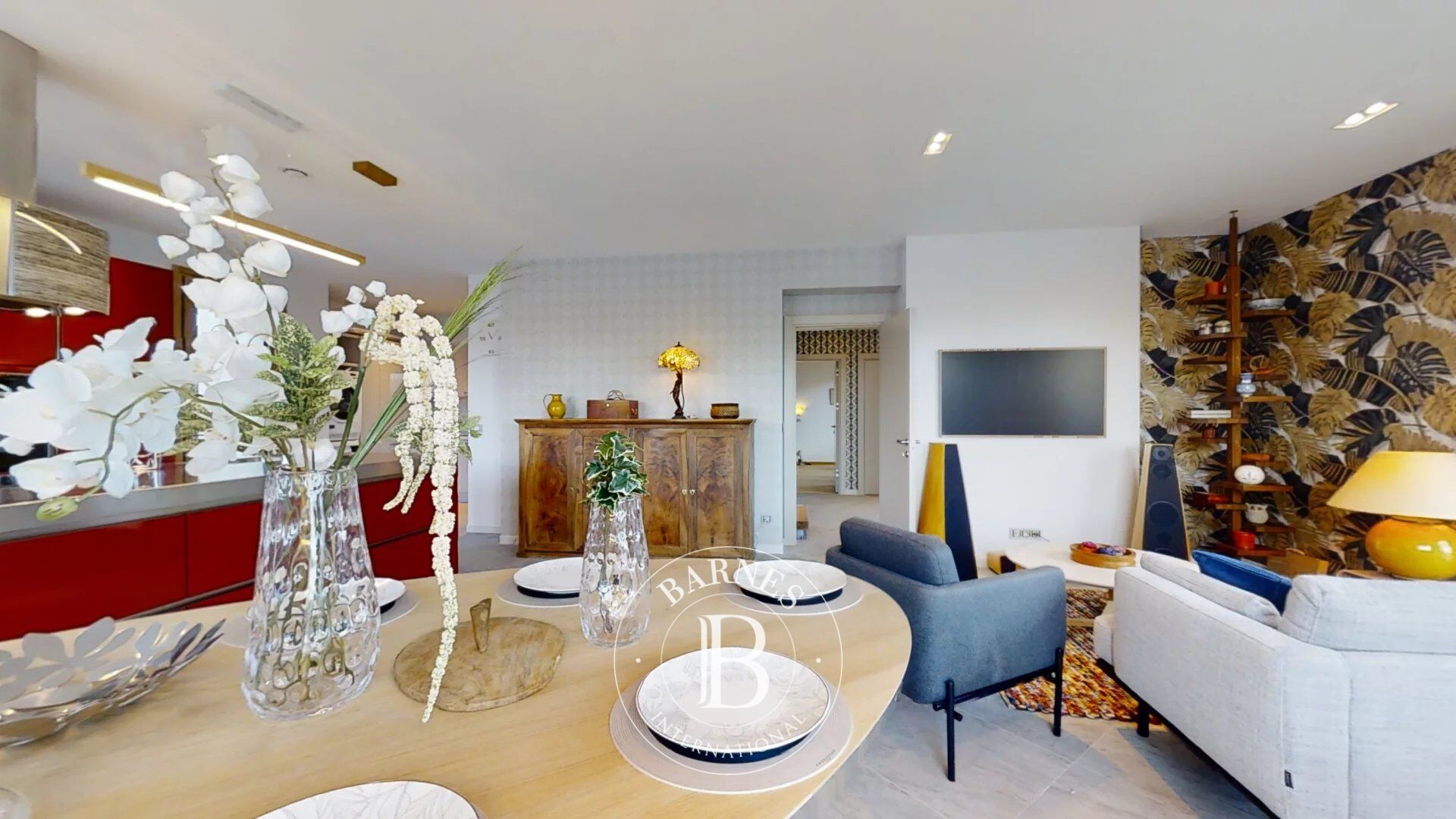 Veigy-Foncenex - Maison d'architecte de 244 m² - Terrain de 1 744 m² - 5 chambres - picture 3