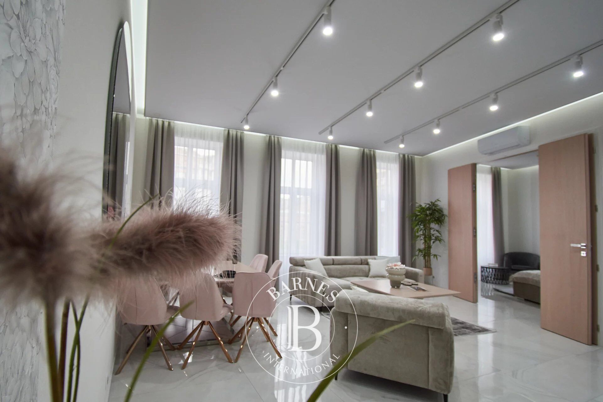 Appartement Budapest V. kerülete - picture 2