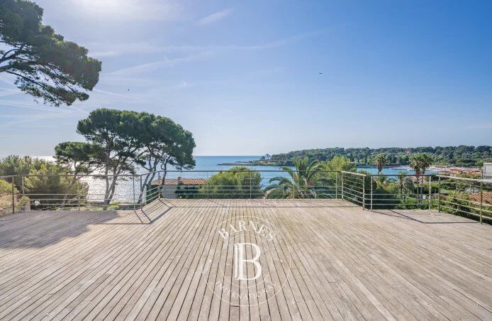 Villa Antibes - picture 1