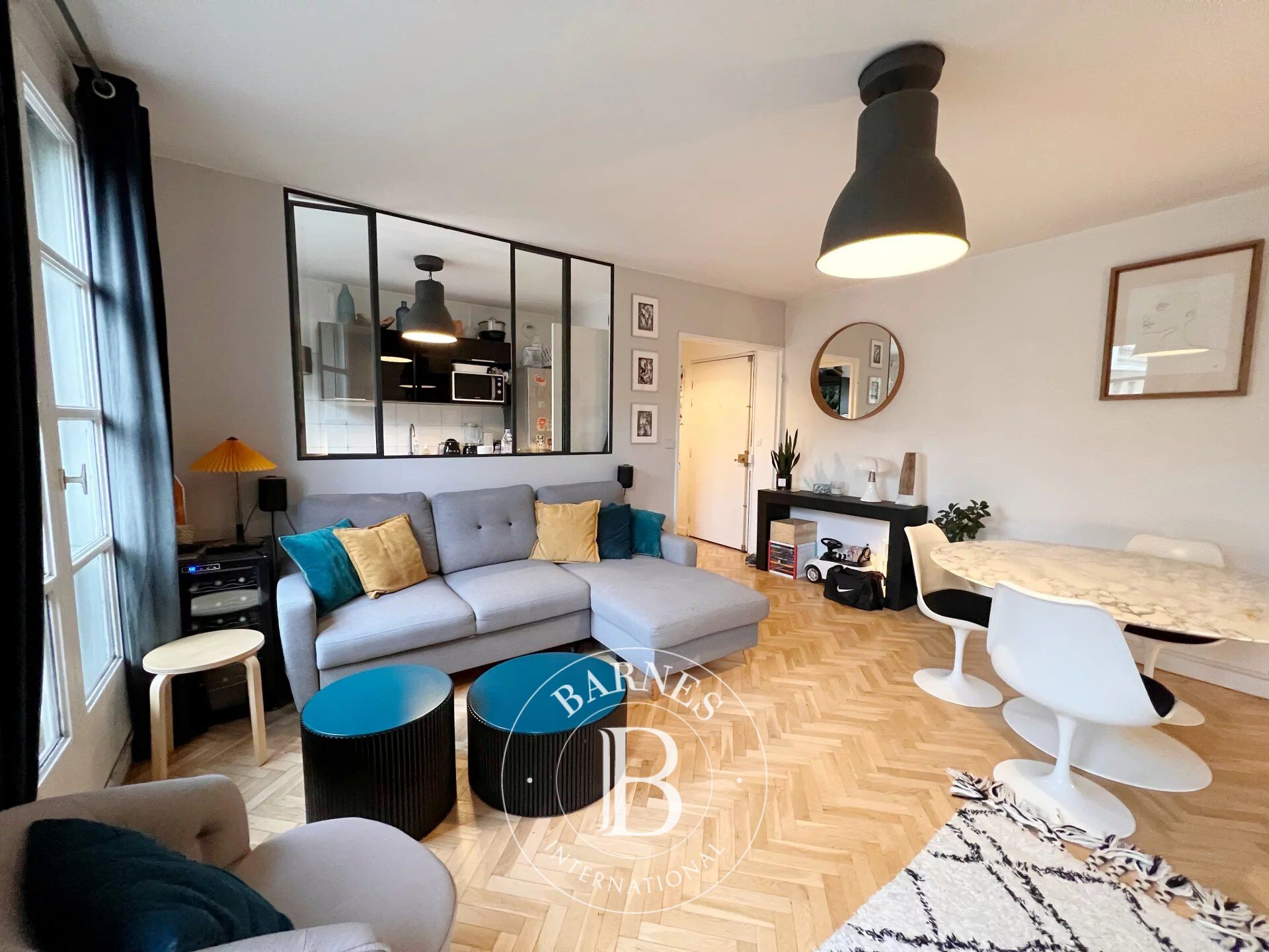 Saint-Germain-en-Laye - Ursulines area - 2-bedroom apartment - Parking space available - picture 1