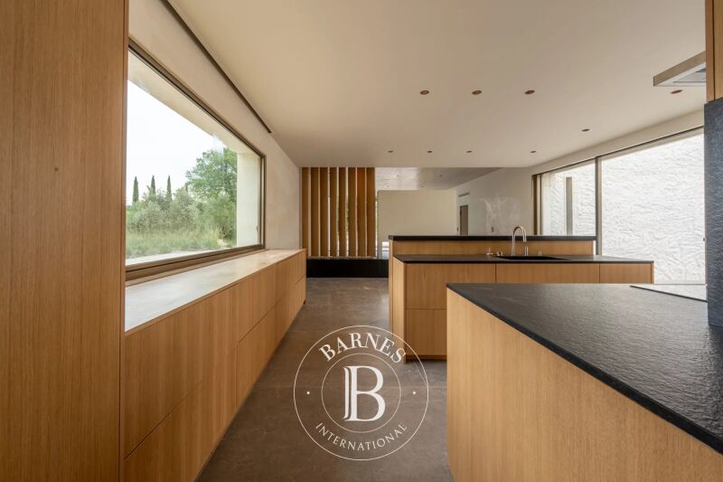 For Sale, Villa Aix-en-Provence - picture 3