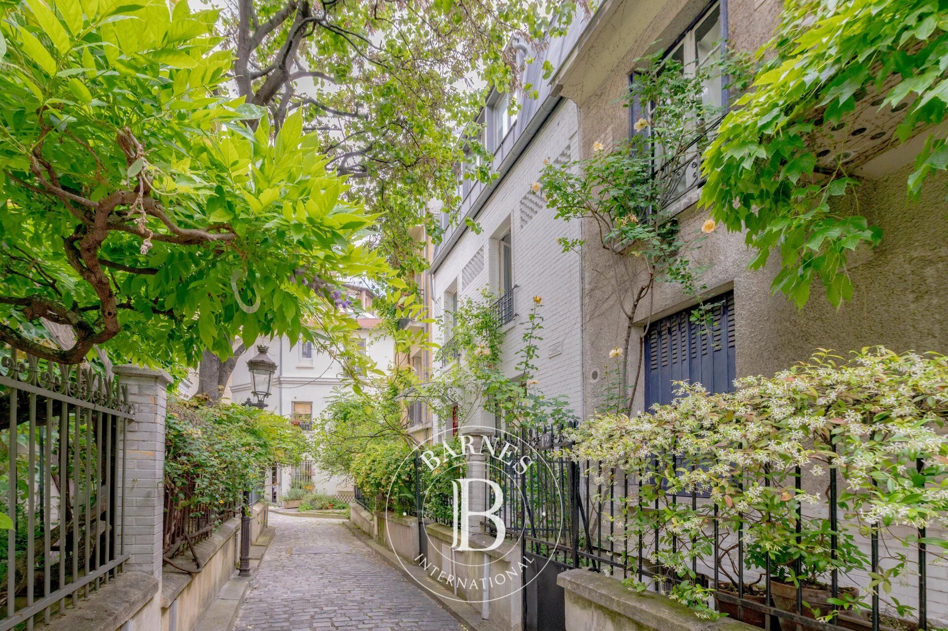 PARIS 13- Peupliers district - Charming house with terrace - picture 1