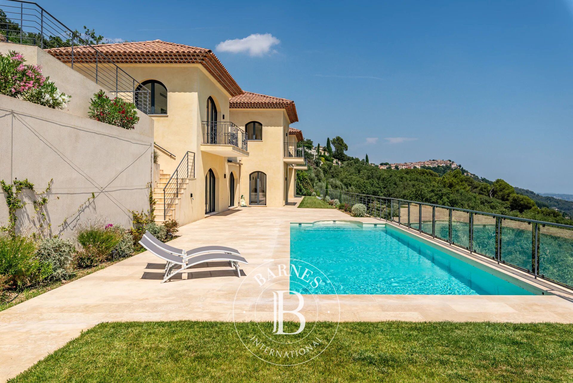 Villa Spéracèdes - picture 1