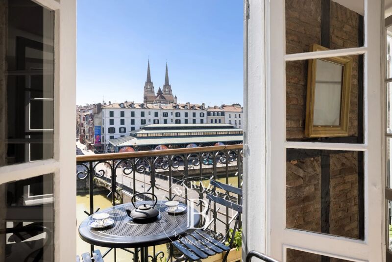 Venta, Piso Bayonne - picture 1