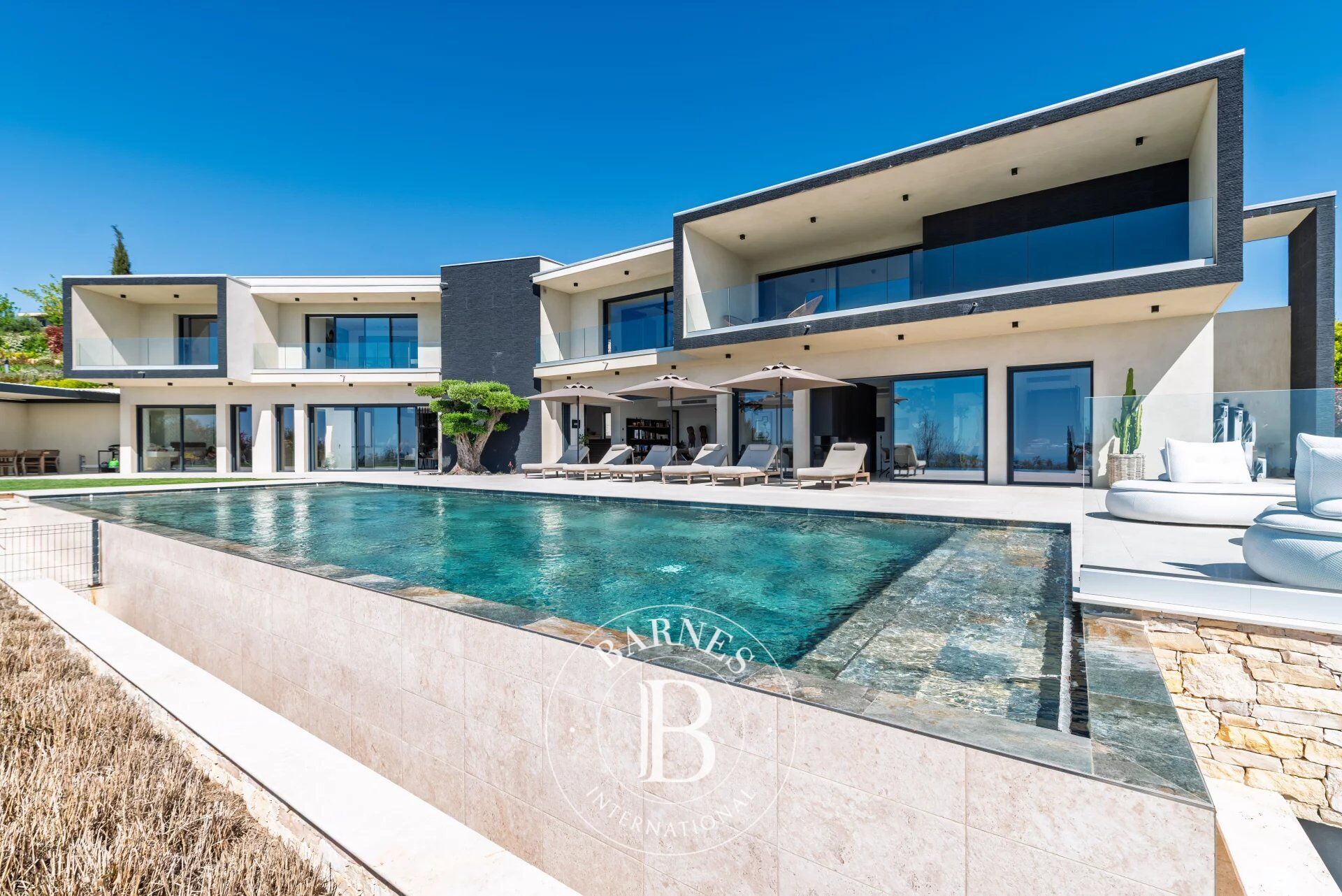 Villa Châteauneuf-Grasse - picture 1