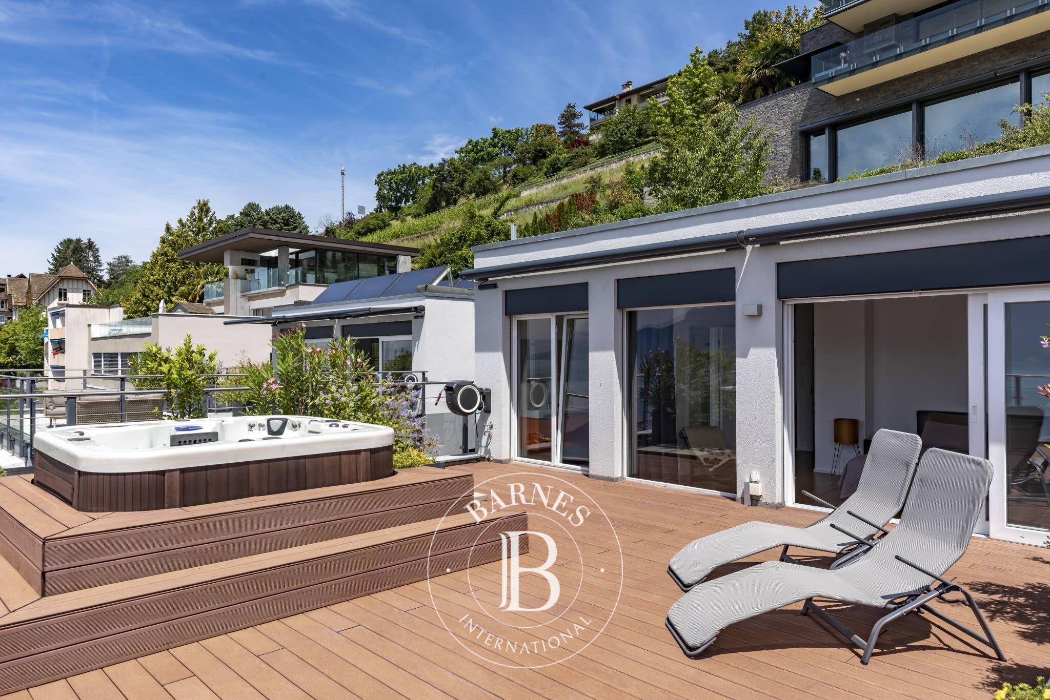 Penthouse Montreux - picture 10