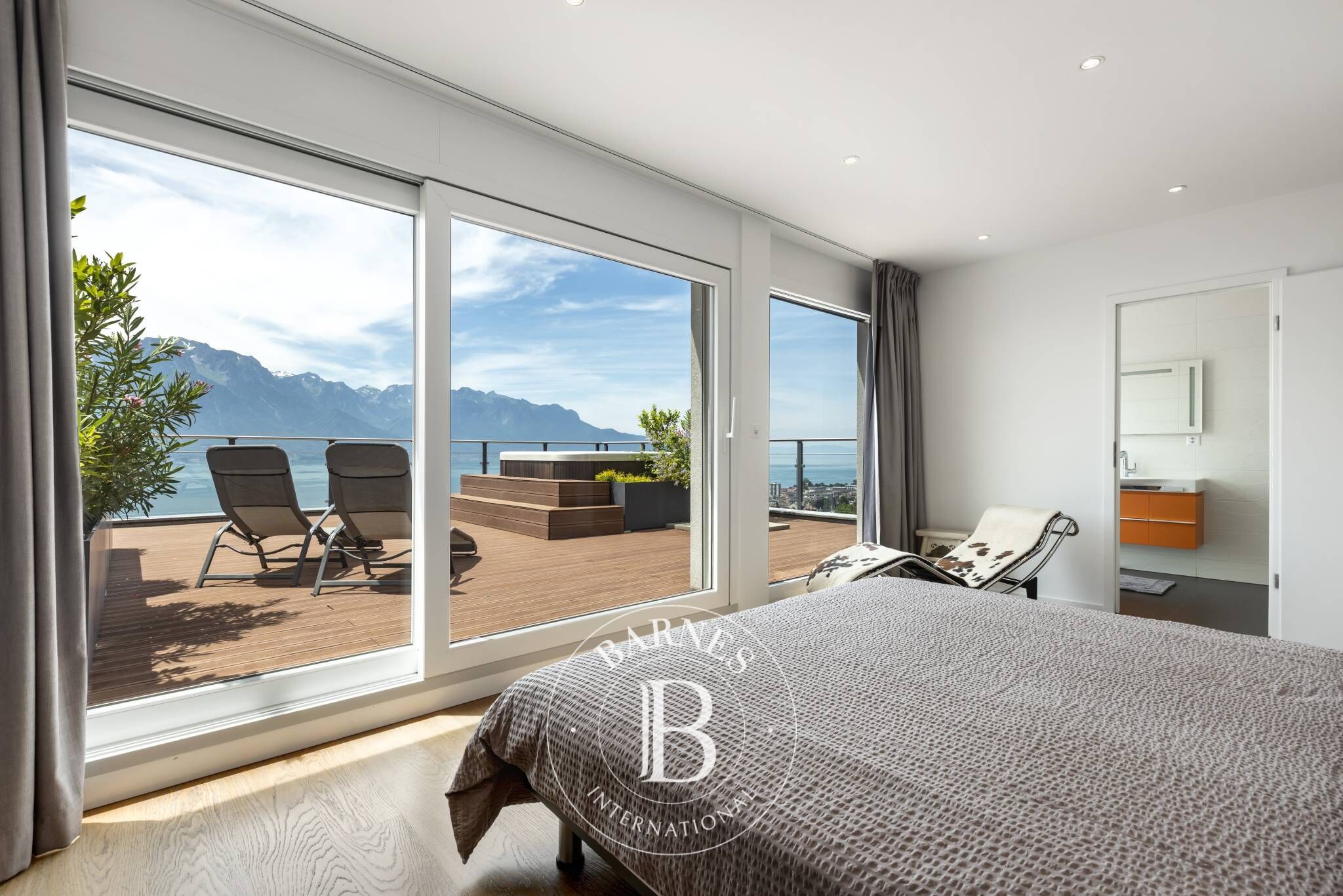 Penthouse Montreux - picture 21