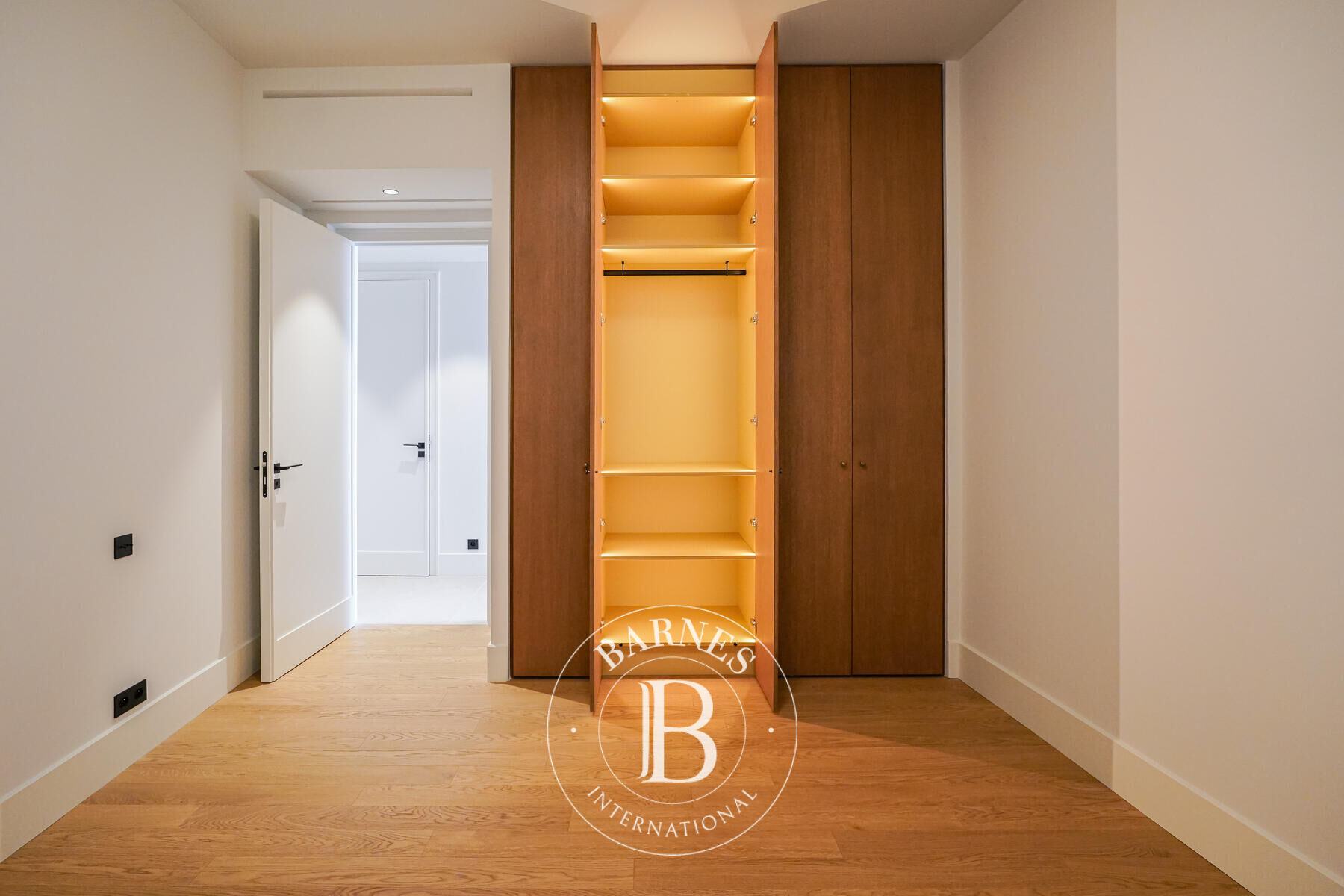 Daire Monaco - picture 14