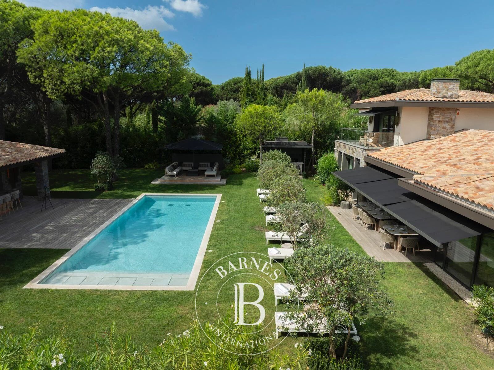 RAMATUELLE - NEW VILLA - 6 BEDROOMS + 2 STAFF - NEAR BEACH - SWIMMING POOL - GYM - picture 2