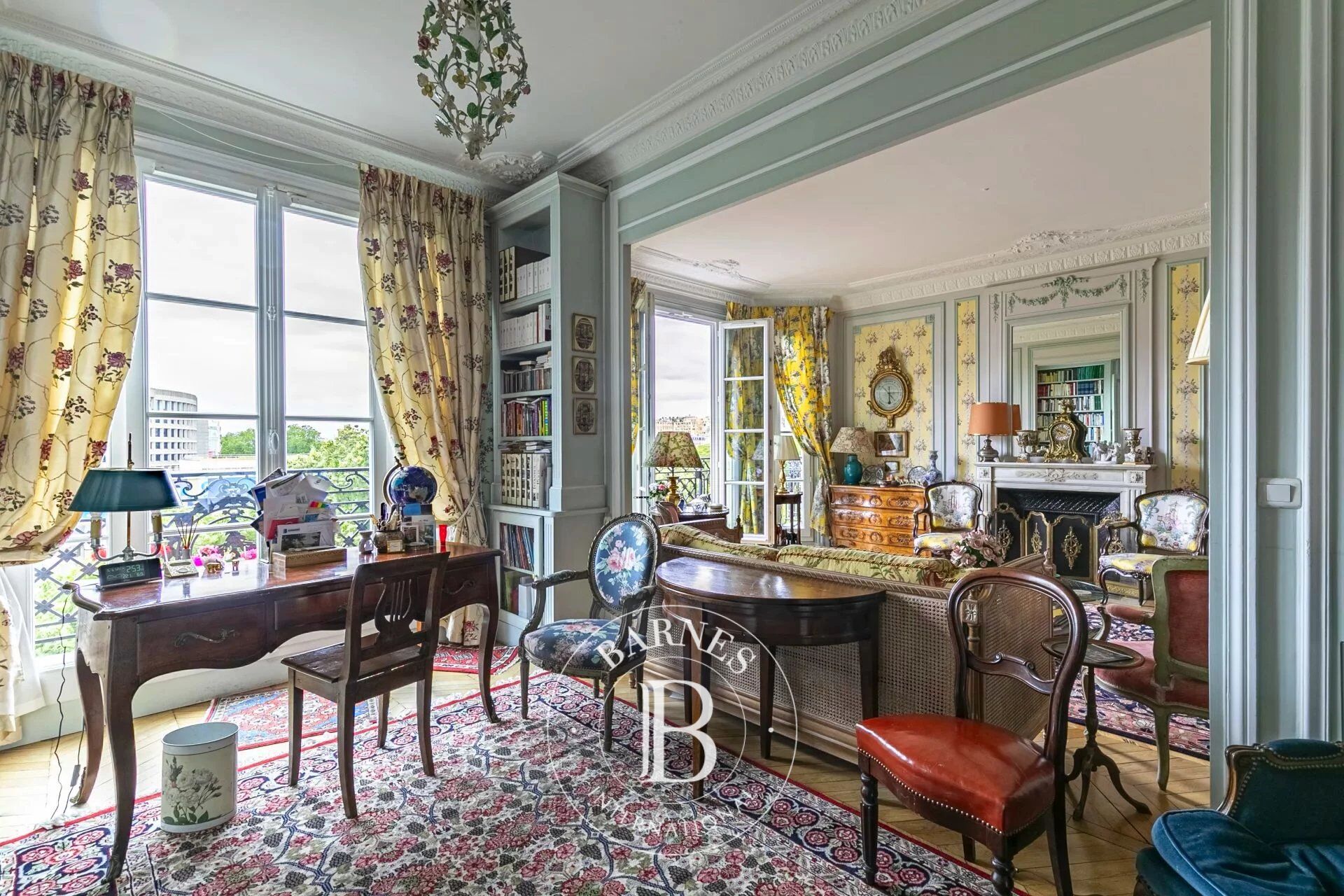 Paris 7ème - Champ de Mars - Sans vis-à-vis - Balcon filant - picture 3