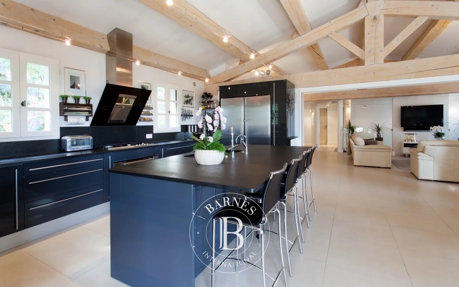 Chateauneuf de Grasse - Fabulous 4 bedroom villa with stunning view - picture 3