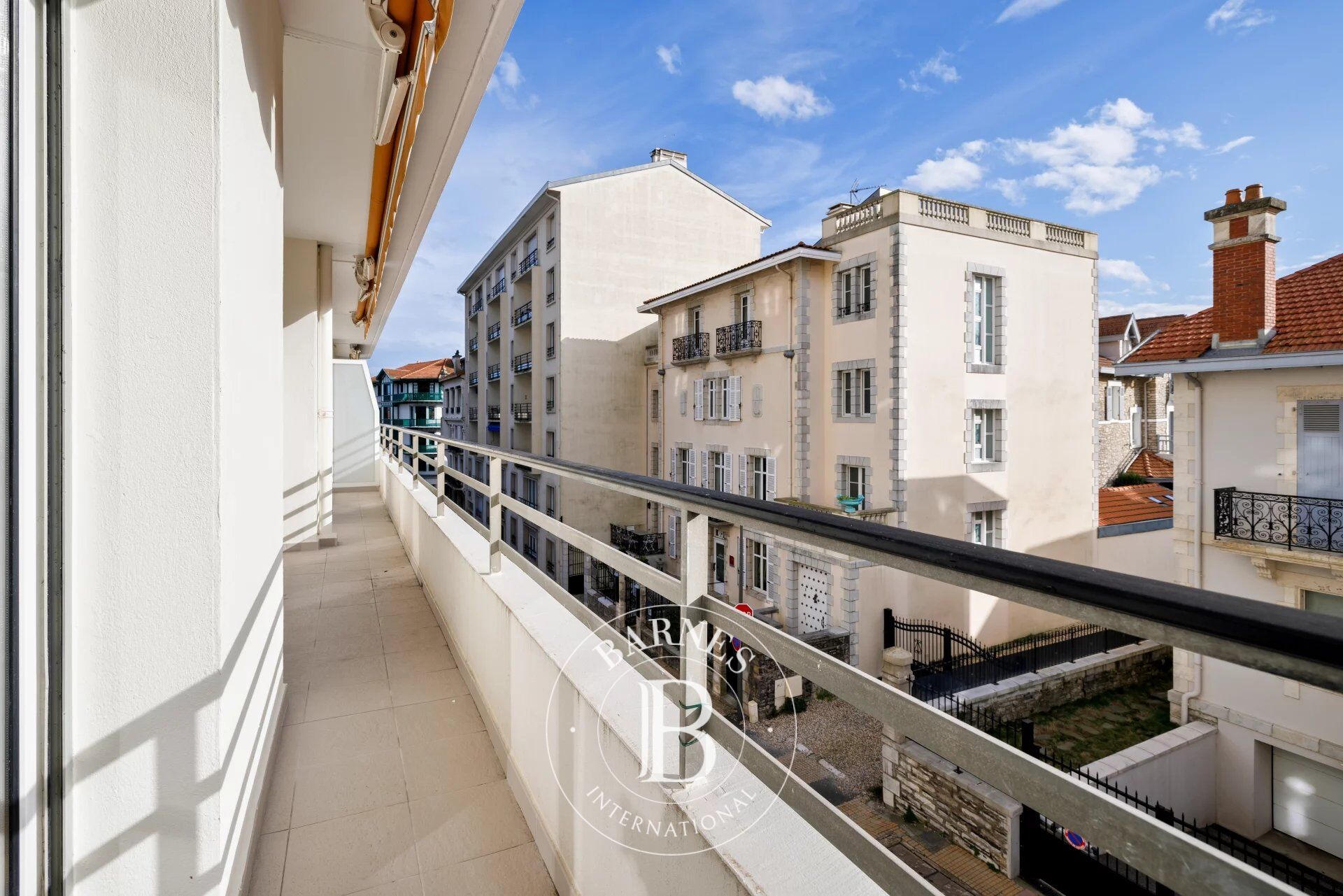 BIARRITZ JARDIN PUBLIC, APPARTEMENT DE 118 M² AVEC BALCON ET PARKING - picture 3