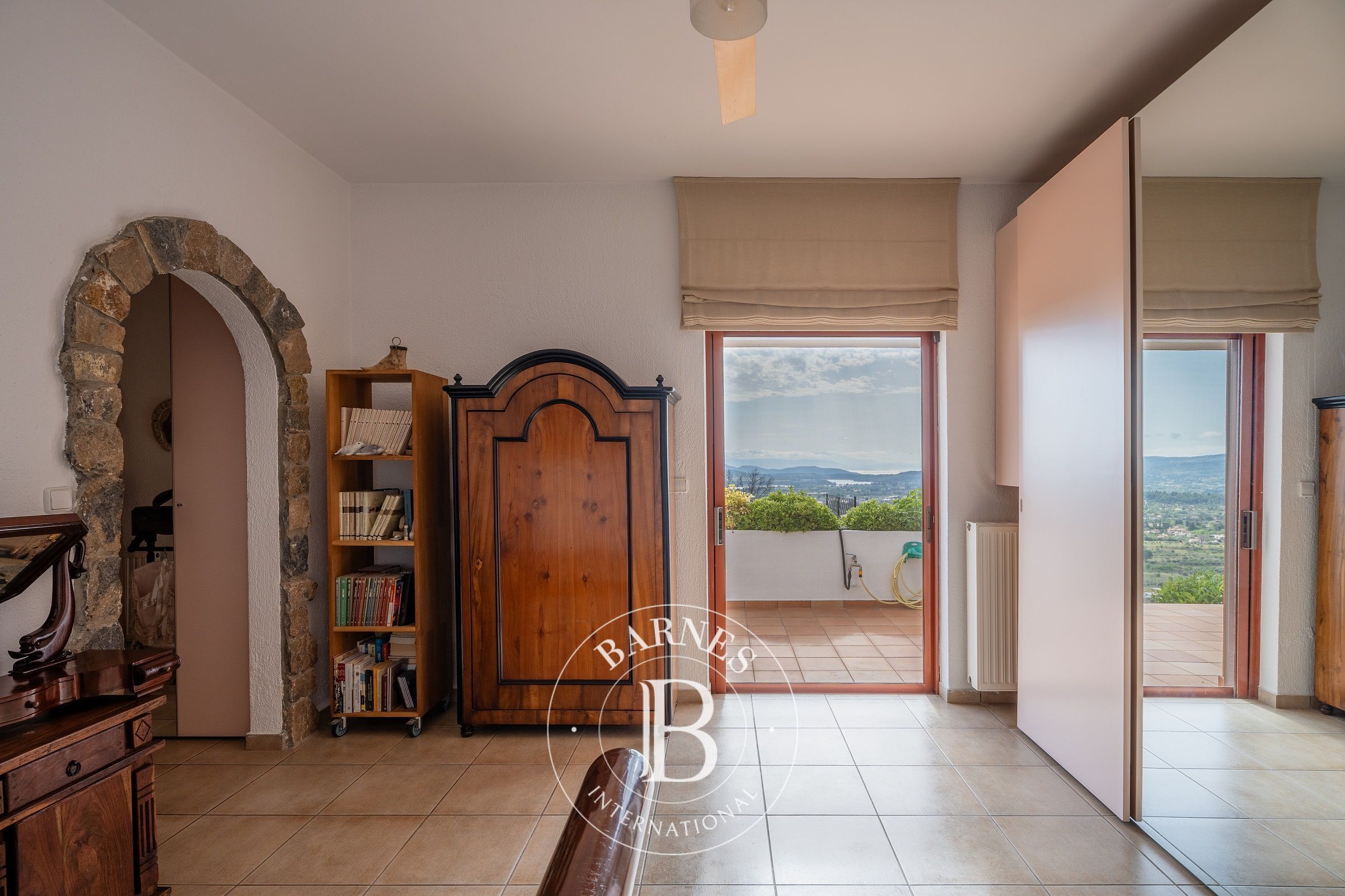 Ev Afidnes - picture 10