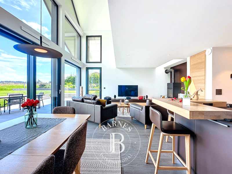 Venta, Casa Savigny - picture 1