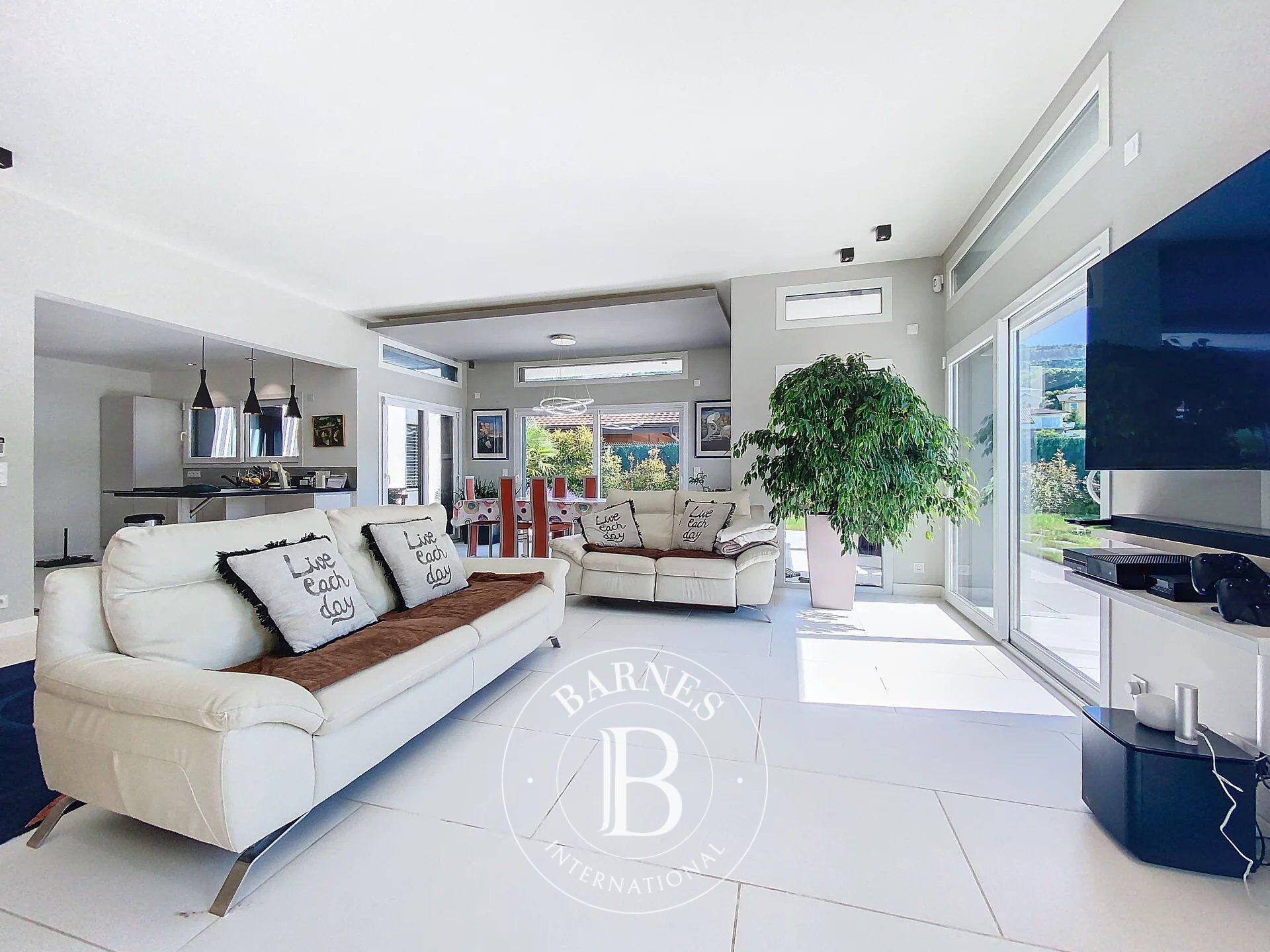 Ev Neuvecelle - picture 9