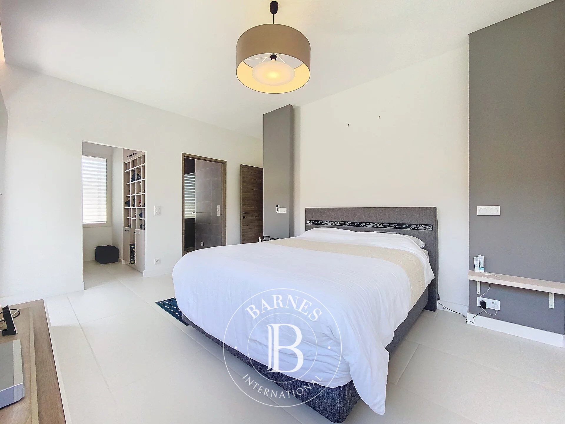 Ev Neuvecelle - picture 8