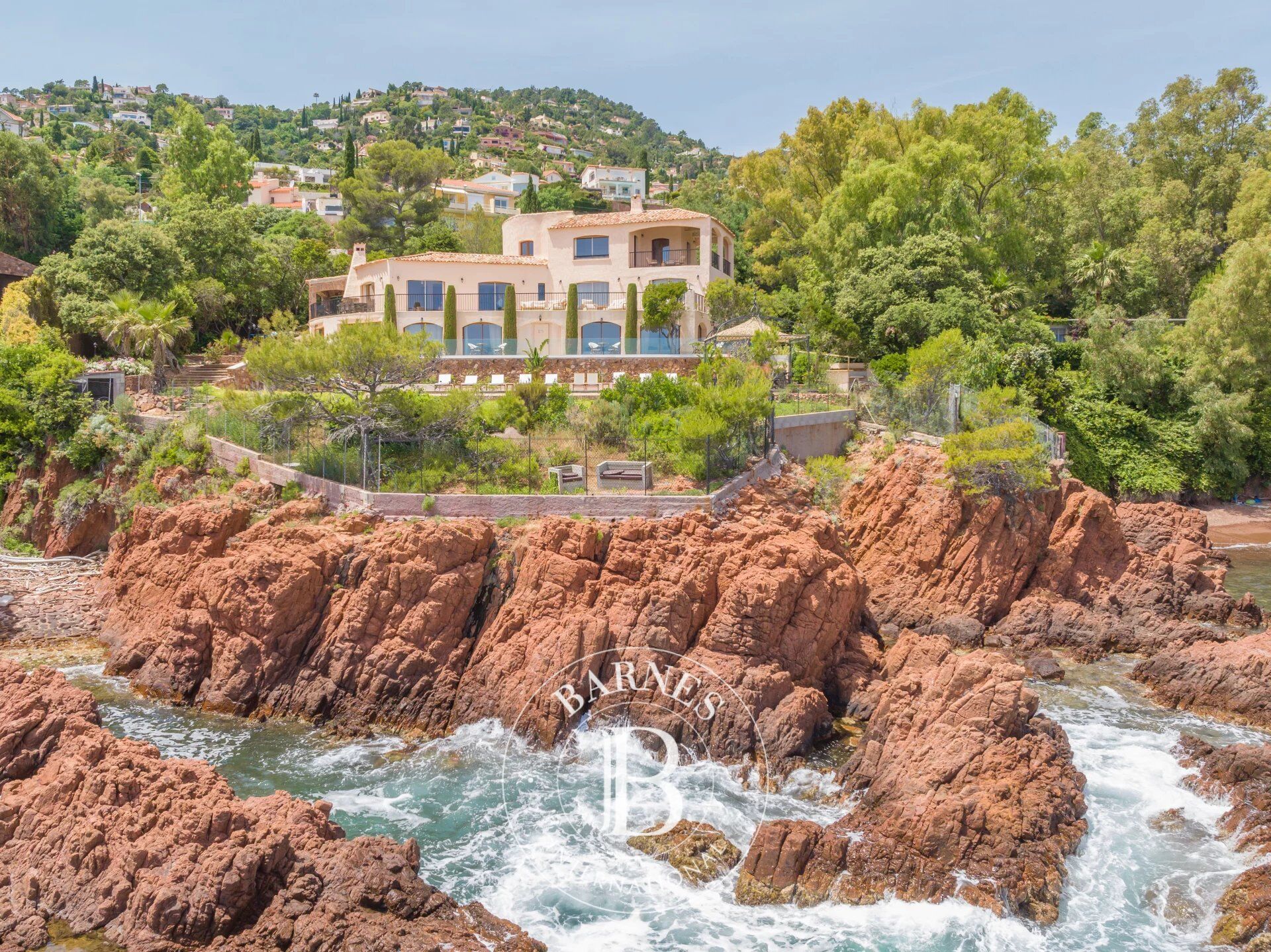 LE TRAYAS - WATERFRONT VILLA - 6 BEDROOMS - picture 1