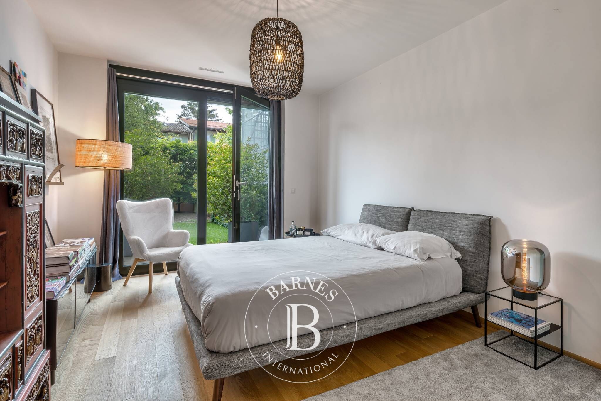 Daire Corsier - picture 12