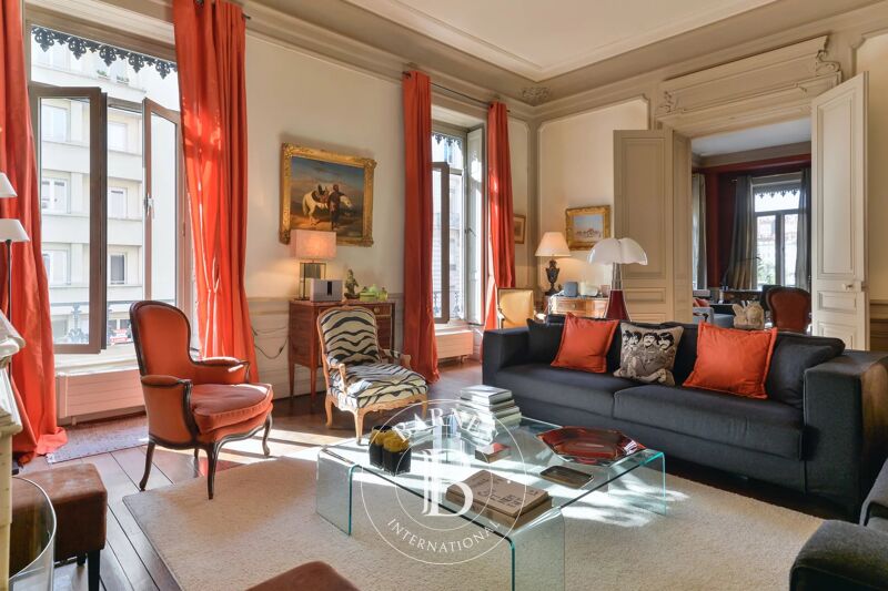 Lyon 6 - Tête d'Or - Luxury Apartment of 173sqm - 1 Garage - 3 Bedrooms