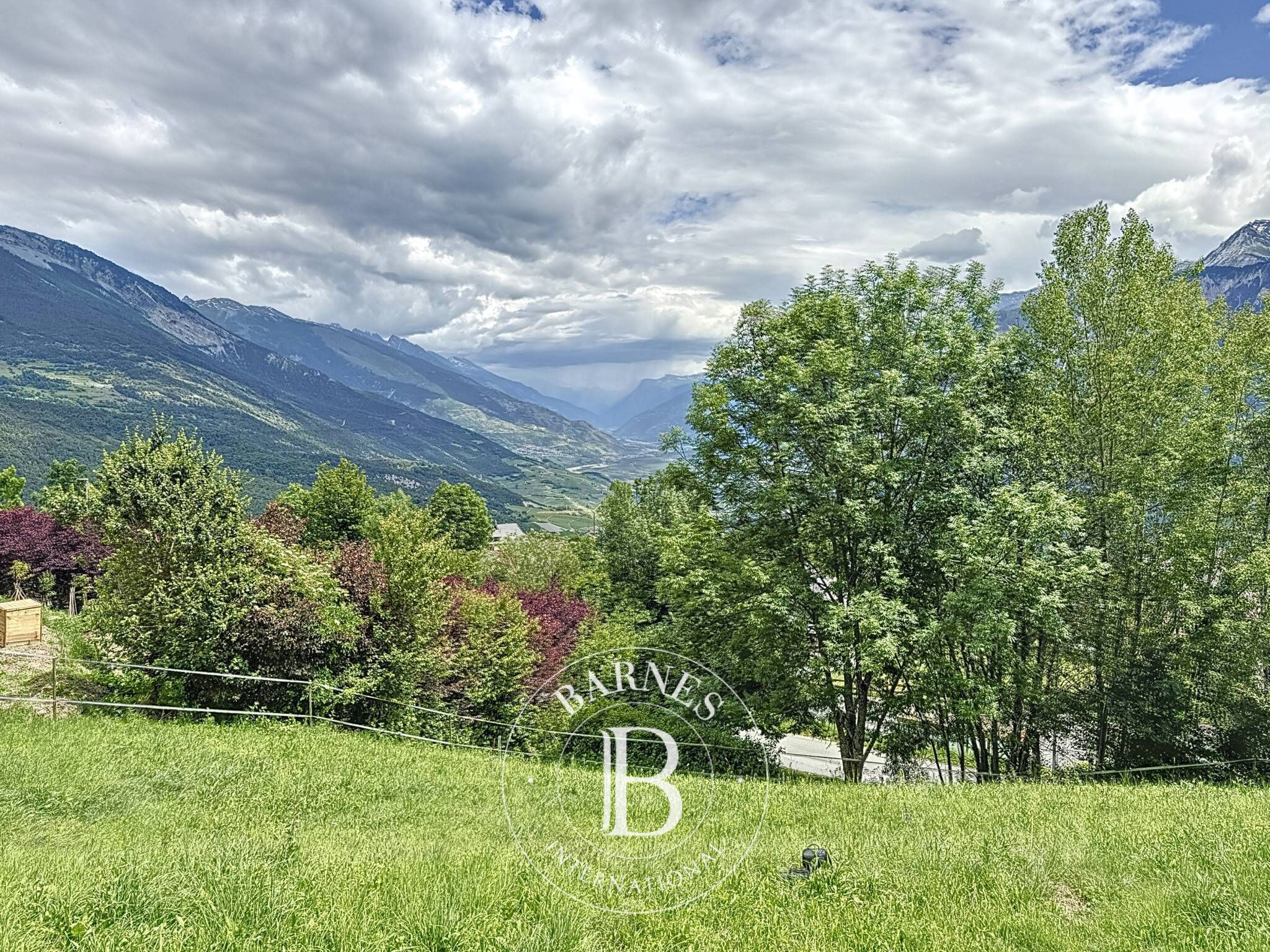 Arazi Crans-Montana - picture 8