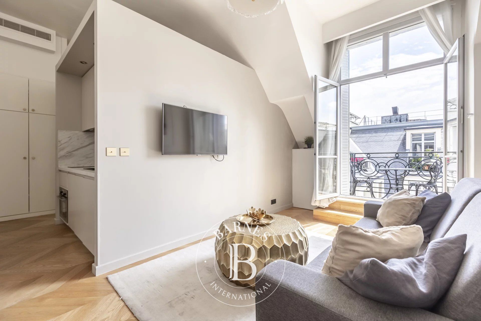 Wohnung Paris 8ème - picture 2