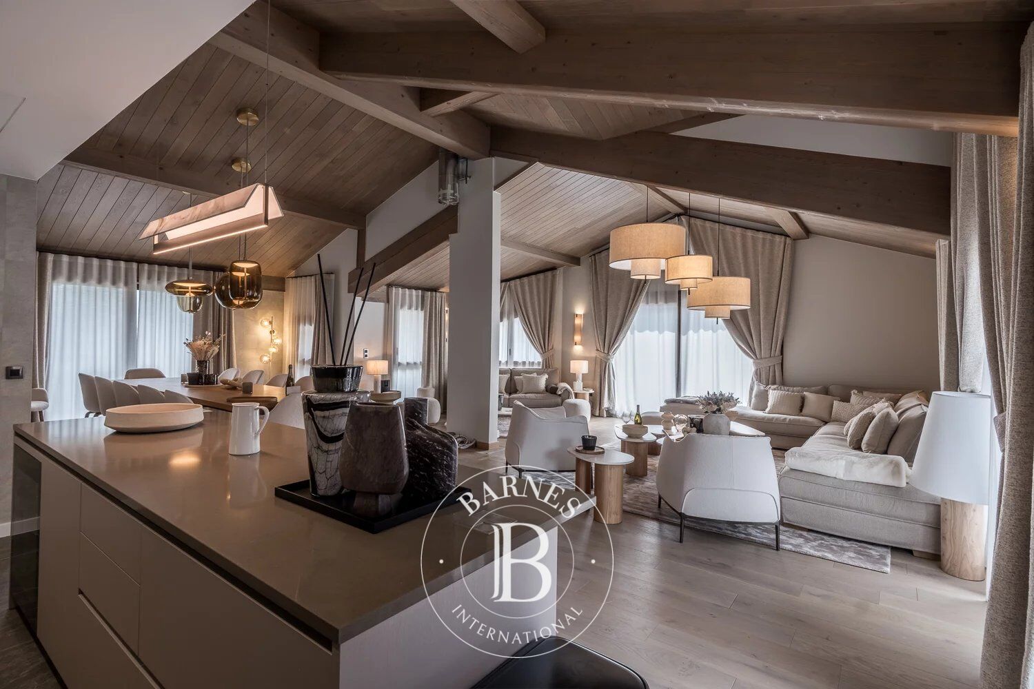 Chalet Courchevel - picture 2