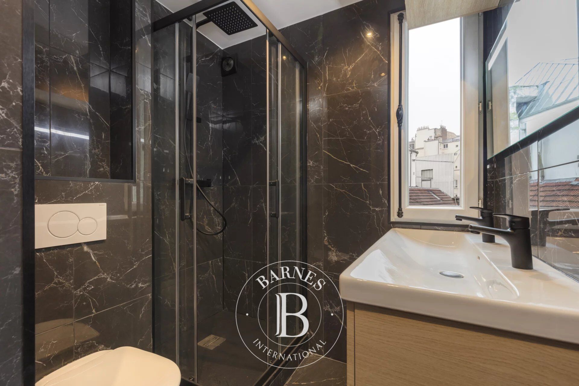 Avenue des Ternes - 3-bed - Incredible potential - picture 3