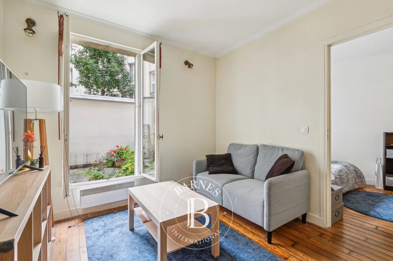 Paris 7 - Ecole Militaire - 2 pièces au sein d'un immeuble de bon standing